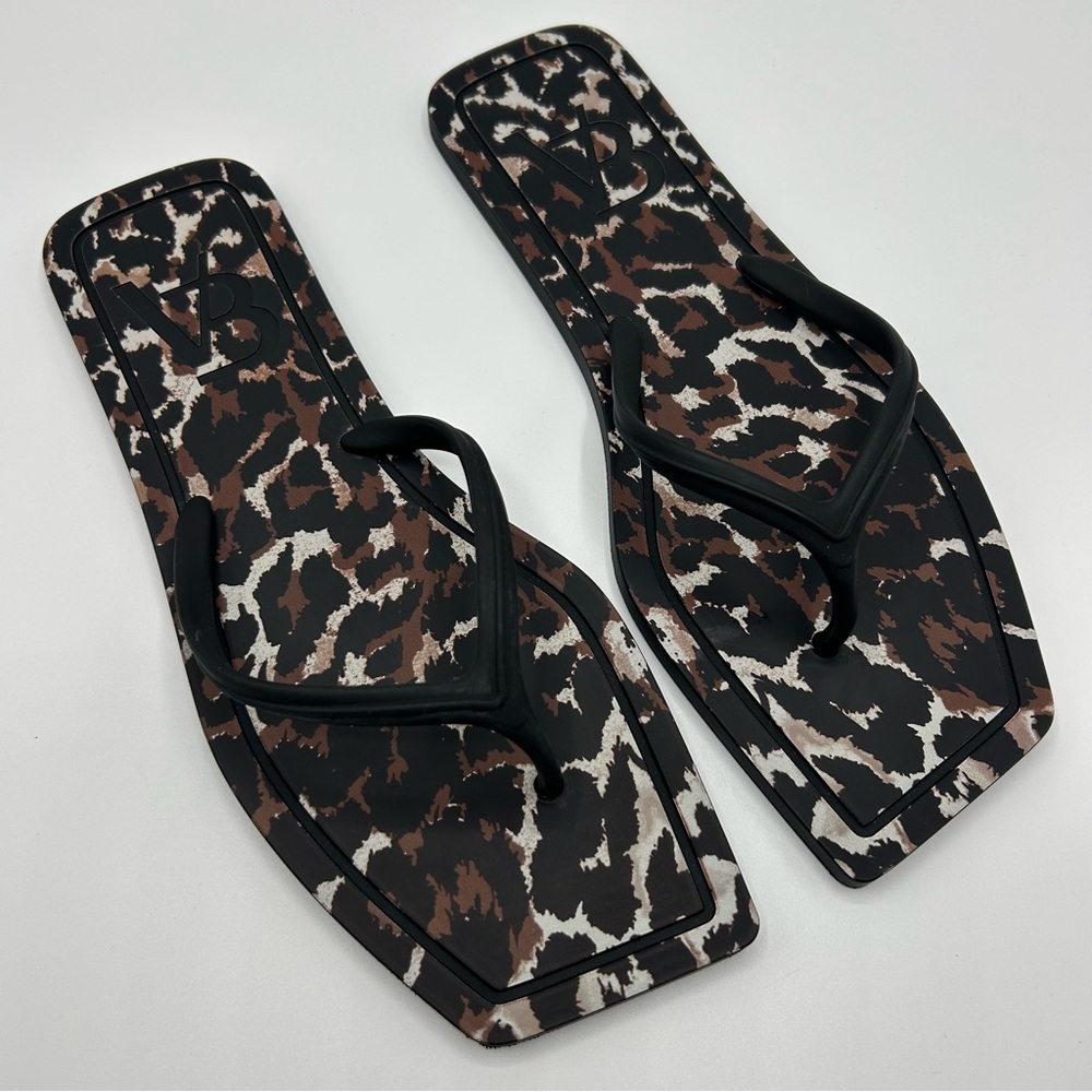 Veronica Beard Analee Leopard Flip Flops 6M